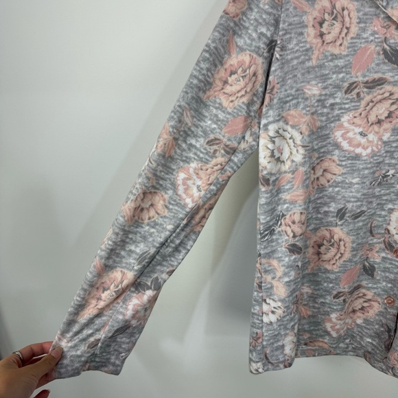Jessica Simpson Rose Floral Button Down Soft Pj Pajama Top Comfy - Picture 3 of 5